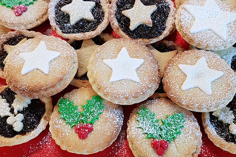 Christmas-Bake-Off-2017-Winner-Mince-Pies